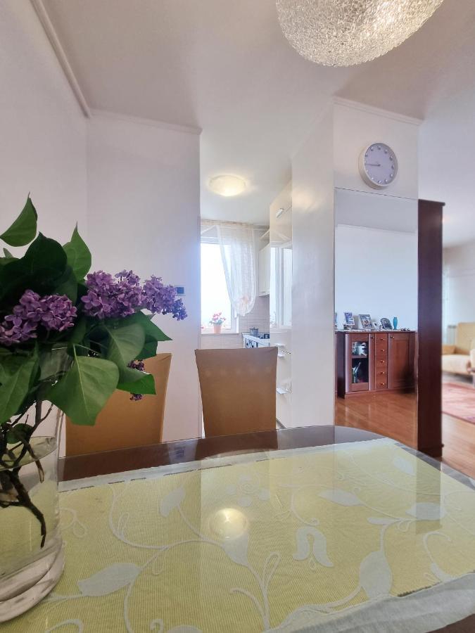 Apartment Rijeka With Sea View Exteriör bild