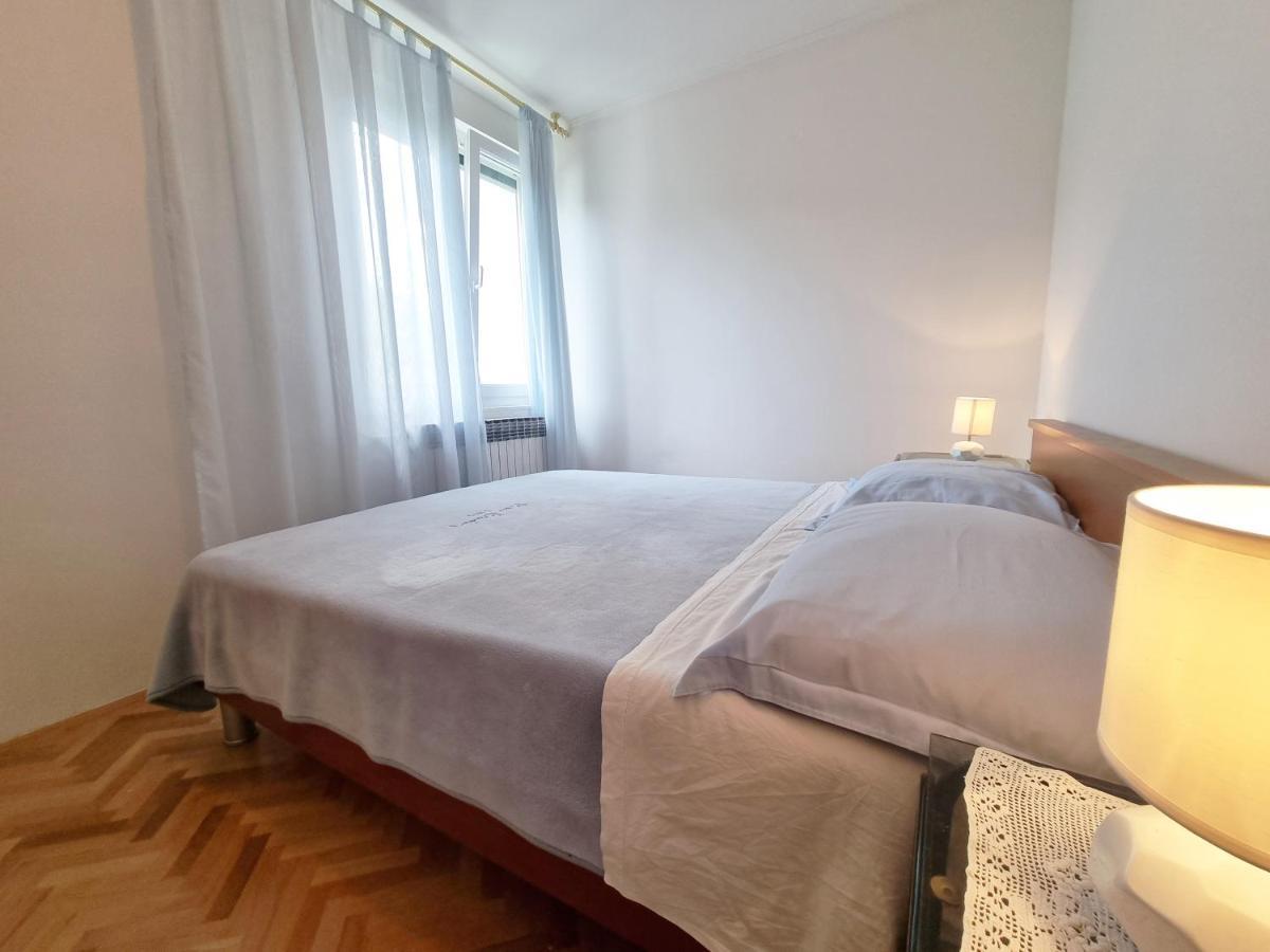 Apartment Rijeka With Sea View Exteriör bild